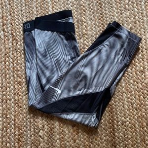 Nike Pro Women’s Pants